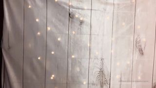 Karuna Satori Striptease ASMR Video