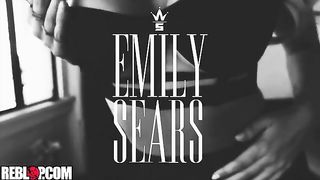 Emily Sears Porn And Nudes Leaked!