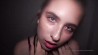 Lina Beana ASMR Onlyfans Kisses & Touching
